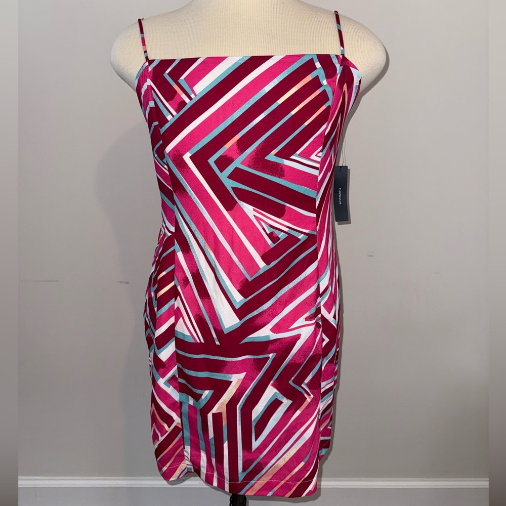 Lulu's pink dress